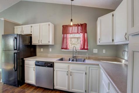 621 Woodfield Circle Avon IN 46123