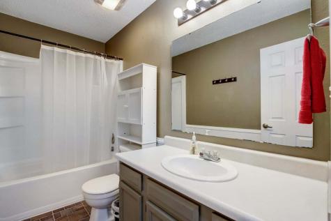 621 Woodfield Circle Avon IN 46123