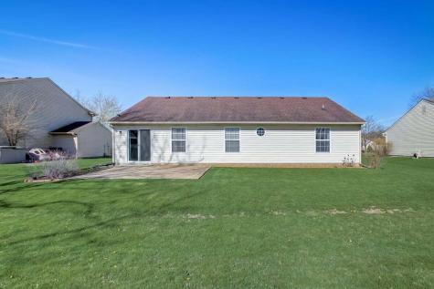 621 Woodfield Circle Avon IN 46123