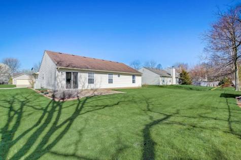 621 Woodfield Circle Avon IN 46123