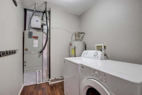 621 Woodfield Circle Avon IN 46123