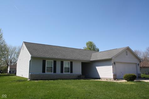612 Woodfield Circle Avon IN 46123