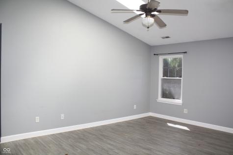 612 Woodfield Circle Avon IN 46123