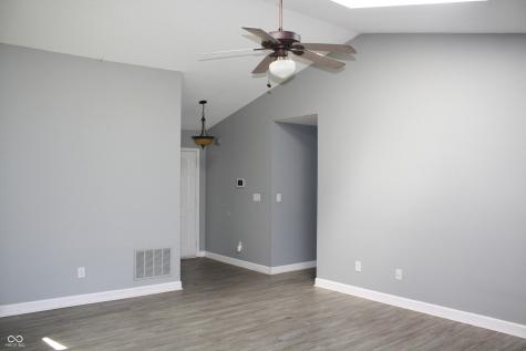 612 Woodfield Circle Avon IN 46123