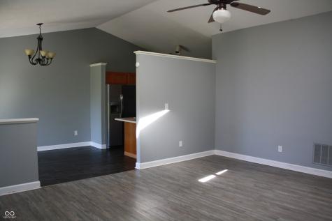 612 Woodfield Circle Avon IN 46123