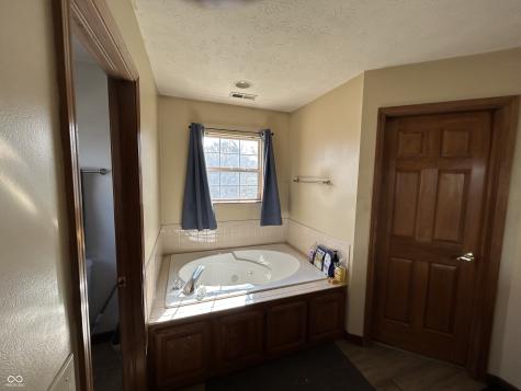 11723 Crab Apple Road Indianapolis IN 46239