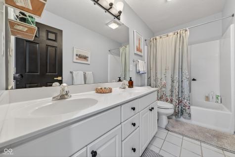 12586 Sandstone Run Carmel IN 46033