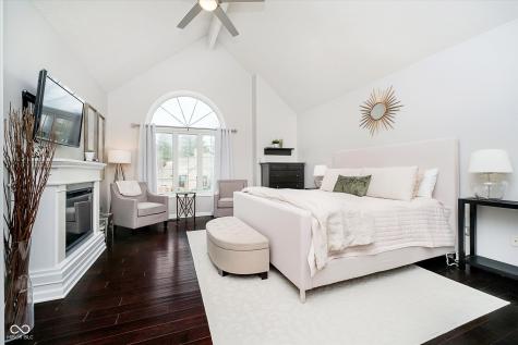 5109 Kingswood Drive Carmel IN 46033