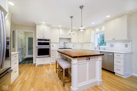 5109 Kingswood Drive Carmel IN 46033