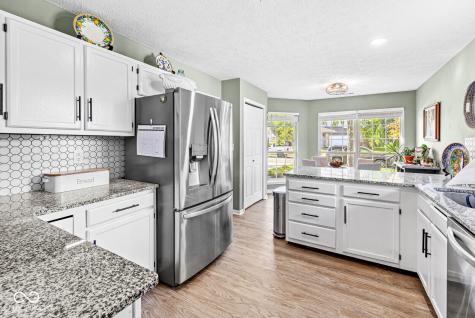 1555 Warren Lake Court Indianapolis IN 46229