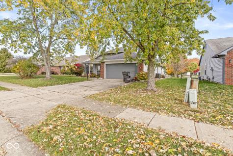 1555 Warren Lake Court Indianapolis IN 46229