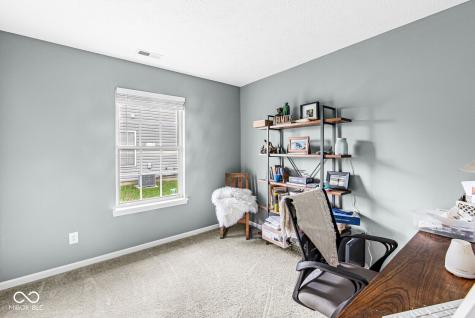 1555 Warren Lake Court Indianapolis IN 46229