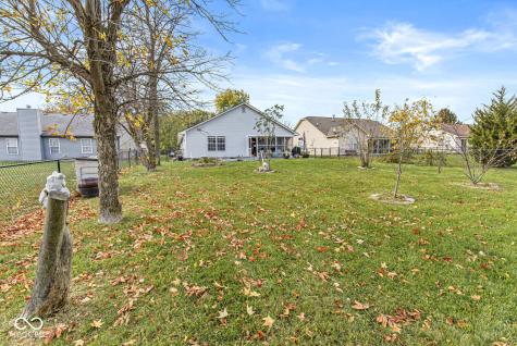 1555 Warren Lake Court Indianapolis IN 46229