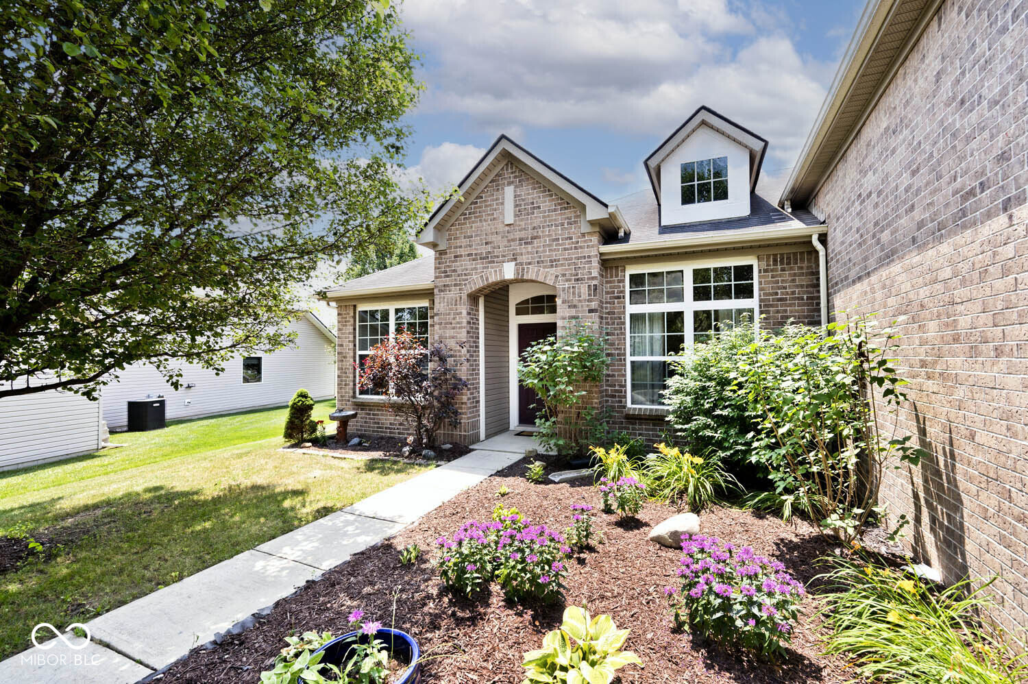 7823 Yarmouth Way Indianapolis IN 46239