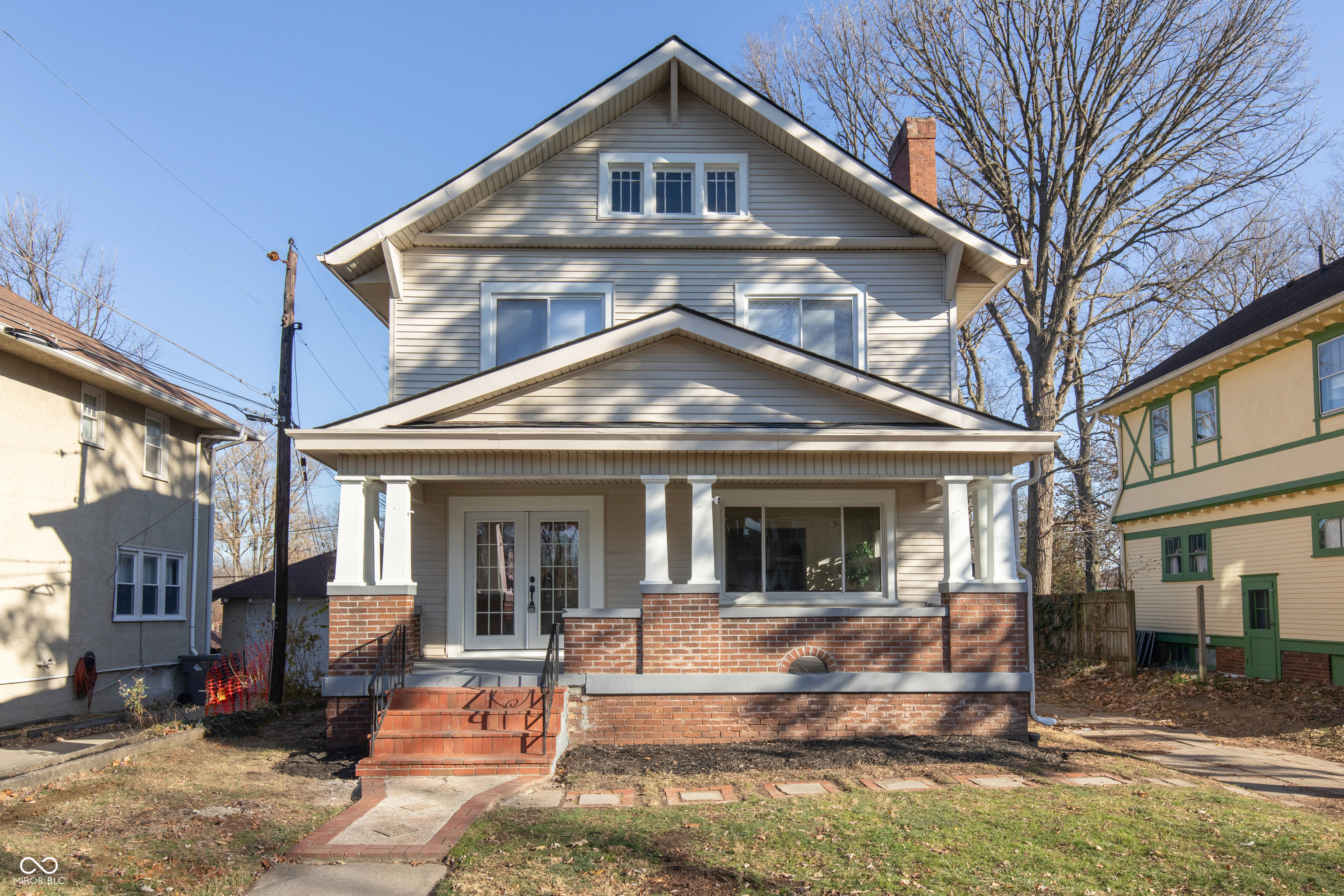 561 Central Court S Indianapolis IN 46205