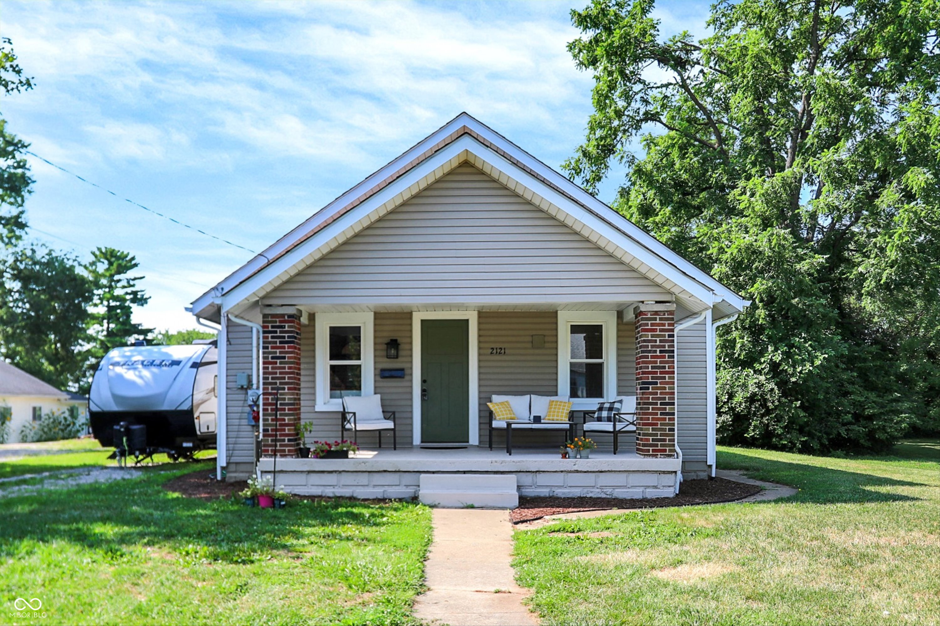 2121 Indiana Avenue Columbus IN 47201