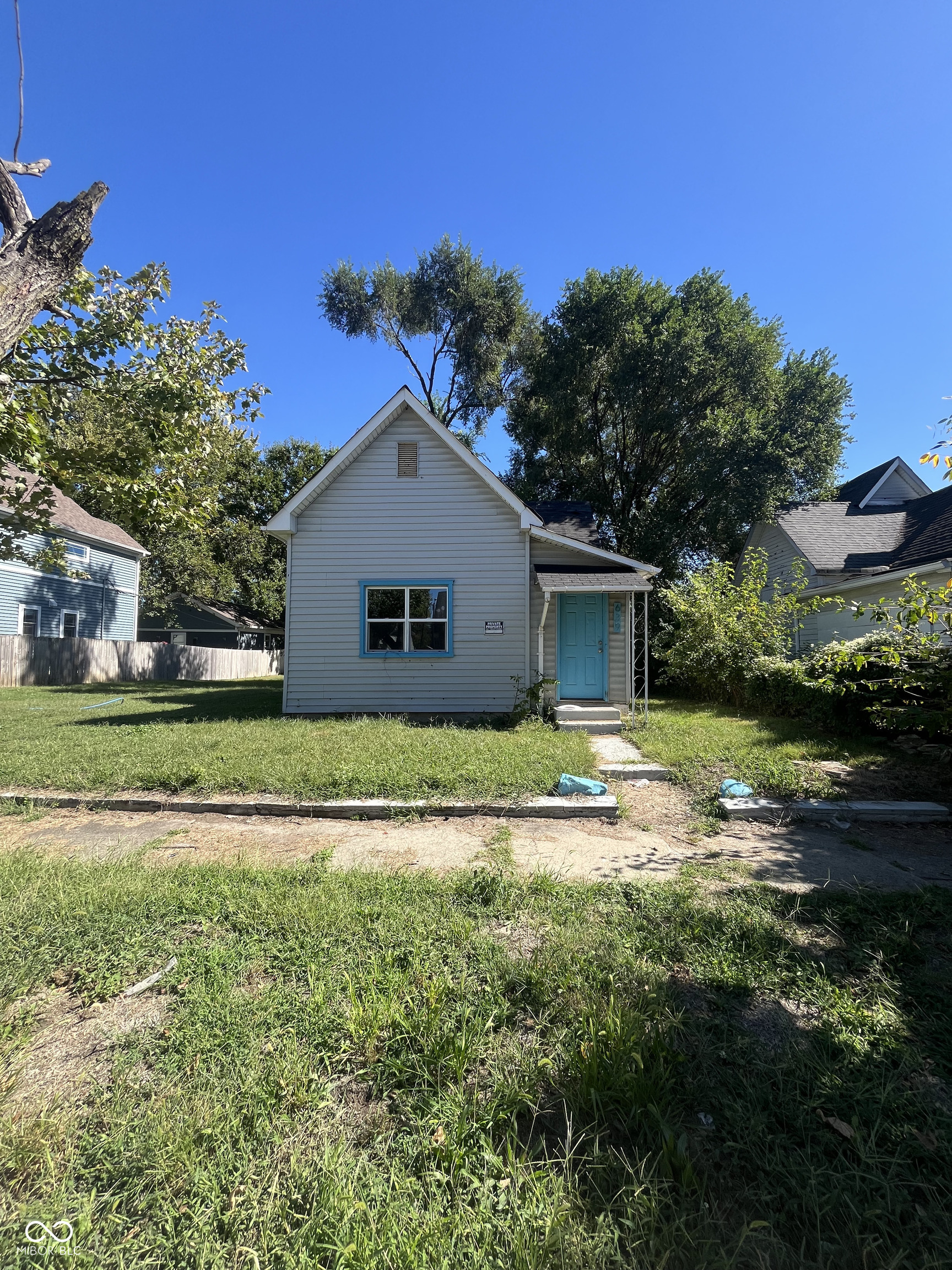639 Warren Avenue Indianapolis IN 46221