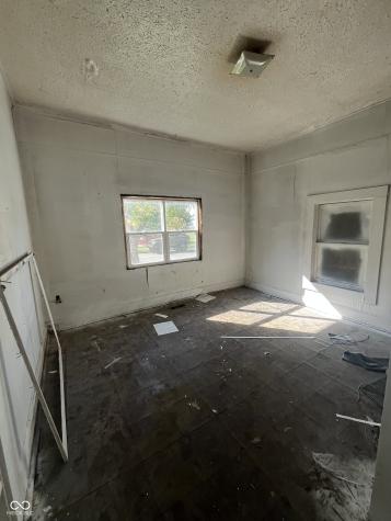 639 Warren Avenue Indianapolis IN 46221