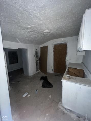 639 Warren Avenue Indianapolis IN 46221