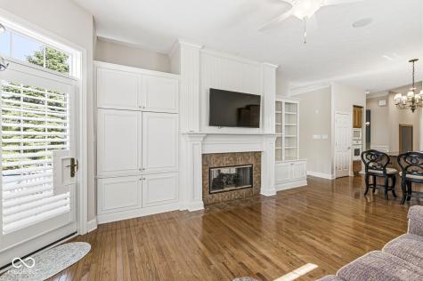 764 Hanover Close Zionsville IN 46077