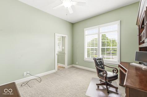 764 Hanover Close Zionsville IN 46077