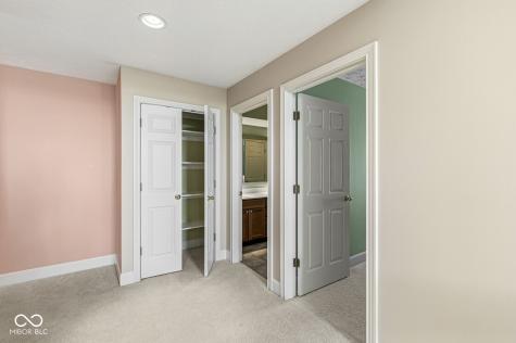 764 Hanover Close Zionsville IN 46077