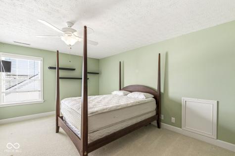 764 Hanover Close Zionsville IN 46077