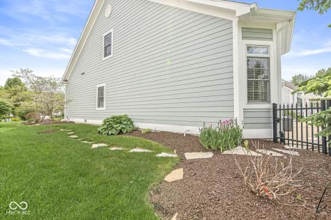 764 Hanover Close Zionsville IN 46077