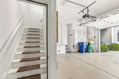 764 Hanover Close Zionsville IN 46077