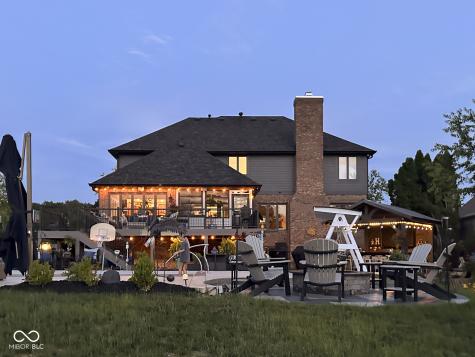 4652 Waters Edge Way Greenwood IN 46143