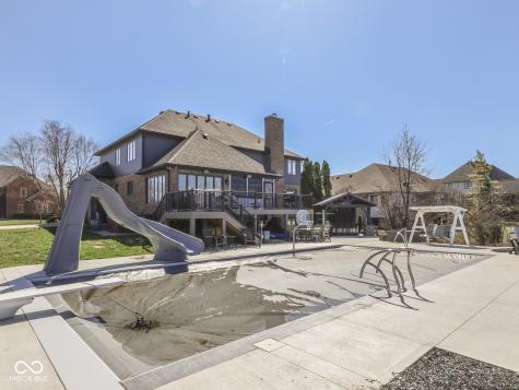4652 Waters Edge Way Greenwood IN 46143