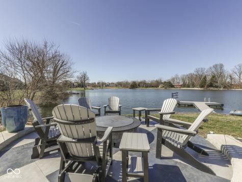 4652 Waters Edge Way Greenwood IN 46143