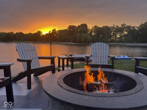 4652 Waters Edge Way Greenwood IN 46143