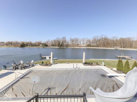 4652 Waters Edge Way Greenwood IN 46143