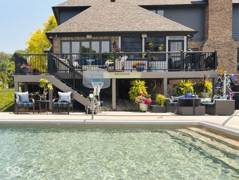 4652 Waters Edge Way Greenwood IN 46143