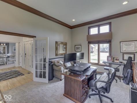 4652 Waters Edge Way Greenwood IN 46143
