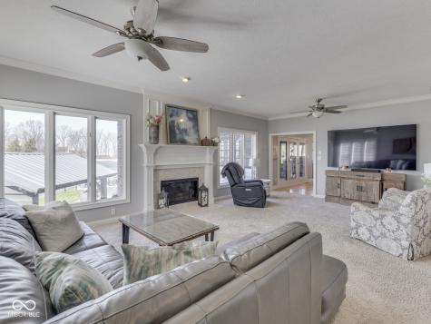4652 Waters Edge Way Greenwood IN 46143