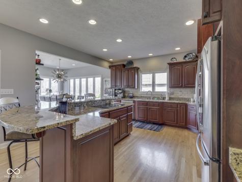 4652 Waters Edge Way Greenwood IN 46143