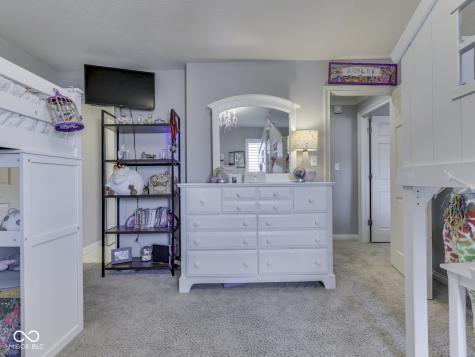 4652 Waters Edge Way Greenwood IN 46143