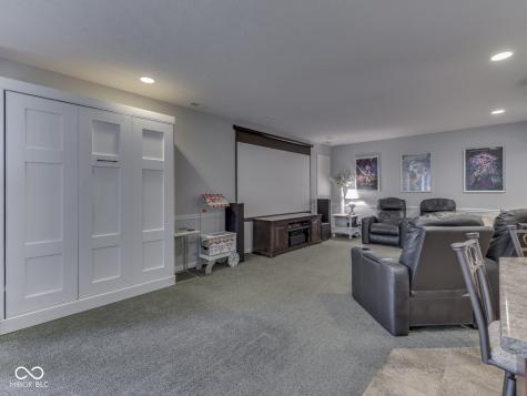 4652 Waters Edge Way Greenwood IN 46143