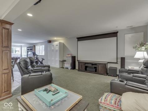 4652 Waters Edge Way Greenwood IN 46143