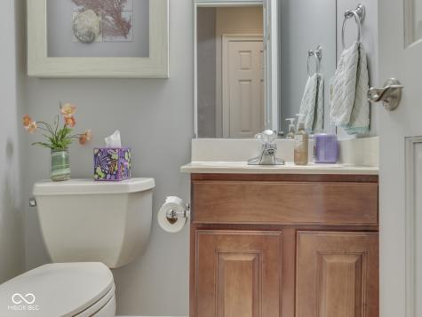 4652 Waters Edge Way Greenwood IN 46143