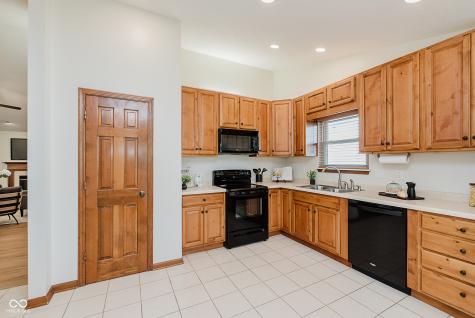 12602 Van Spronsen Way Indianapolis IN 46236