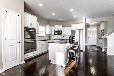 8405 Whitaker Valley Boulevard Indianapolis IN 46237