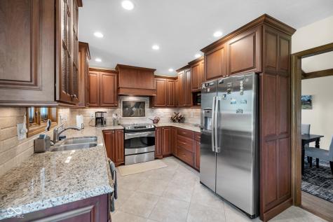 8525 Winding Ridge Road Indianapolis IN 46217