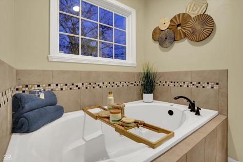 12430 Hyacinth Drive Fishers IN 46037