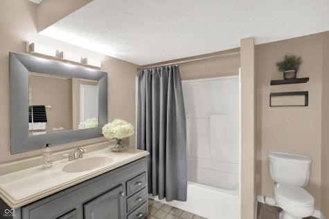 12430 Hyacinth Drive Fishers IN 46037