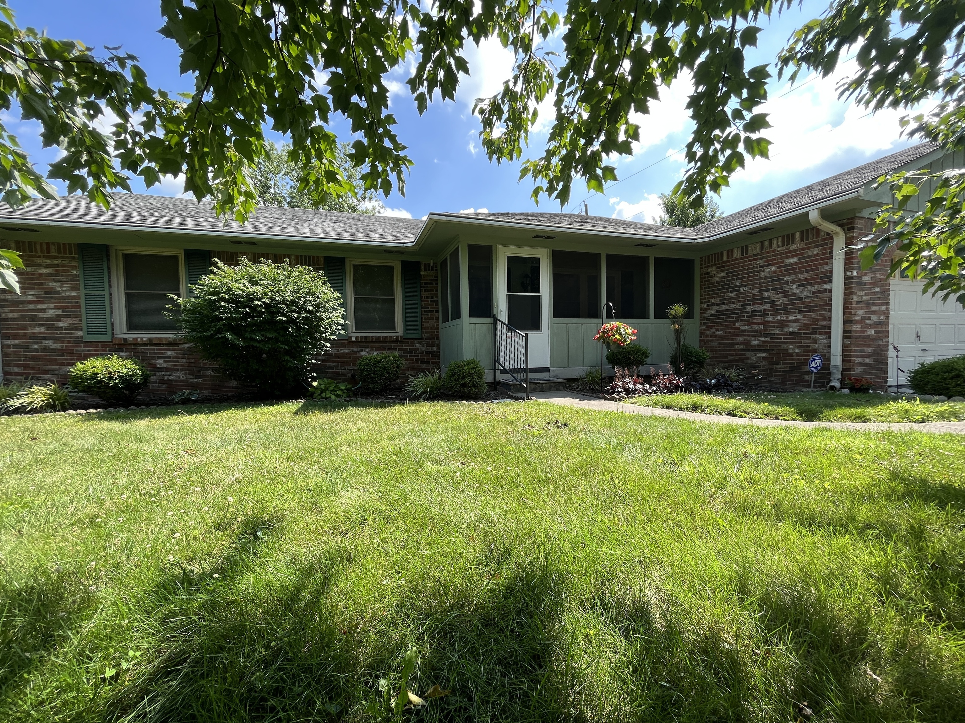 359 W Edgewood Avenue Indianapolis IN 46217