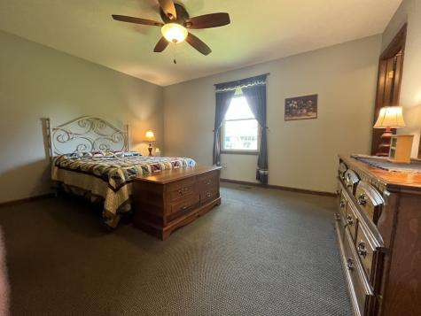359 W Edgewood Avenue Indianapolis IN 46217