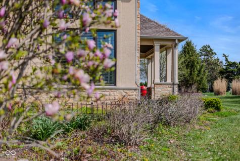 1023 Westview Point Drive Columbus IN 47201